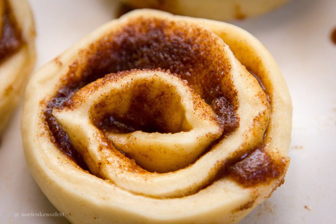 Fahéj illatú reggelek - STYLELIFE - Gasztronómia - a mi konyhánk, fahéjas csiga, 