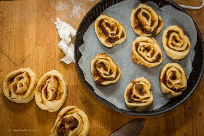 Fahéj illatú reggelek - STYLELIFE - Gasztronómia - a mi konyhánk, fahéjas csiga, 