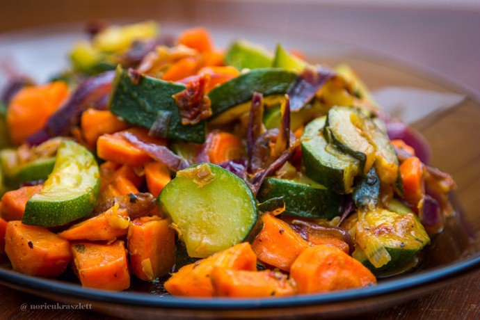 A legszaftosabb csirke - STYLELIFE - Gasztronómia - a mi konyhánk, csirke, gasztro, recept, 