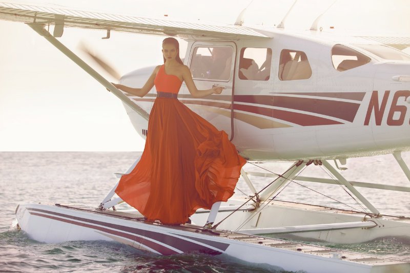 Nagyvilági feltűnés - Hírek  -  - mihalik enikő, 