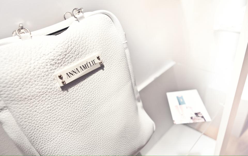 Találkozás Anna Amélie-vel - Interjúk -  - Anna Amélie, interjú, 