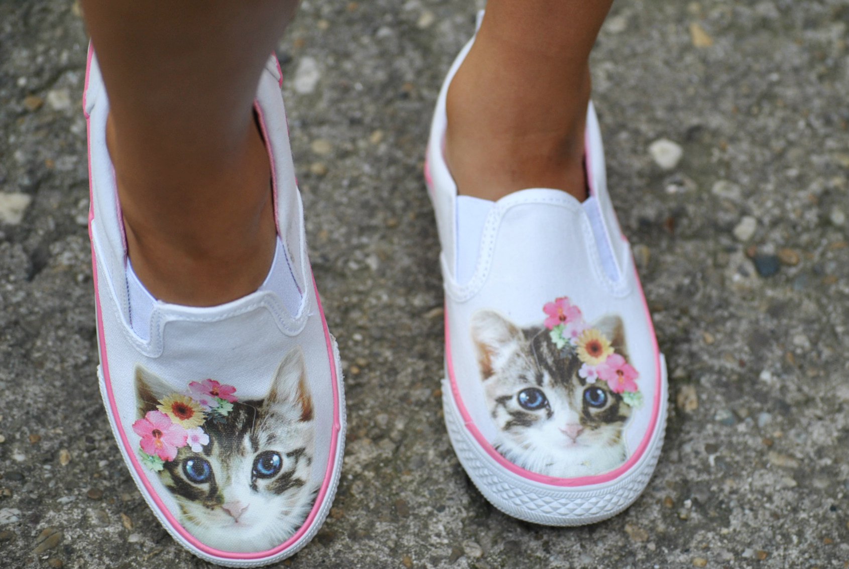 Mini Outfit - miu miújság? - Stylekids -  - casual outfit, cica, cicás poló, gyerekdivat, gyerekstílus, mini outfit, 