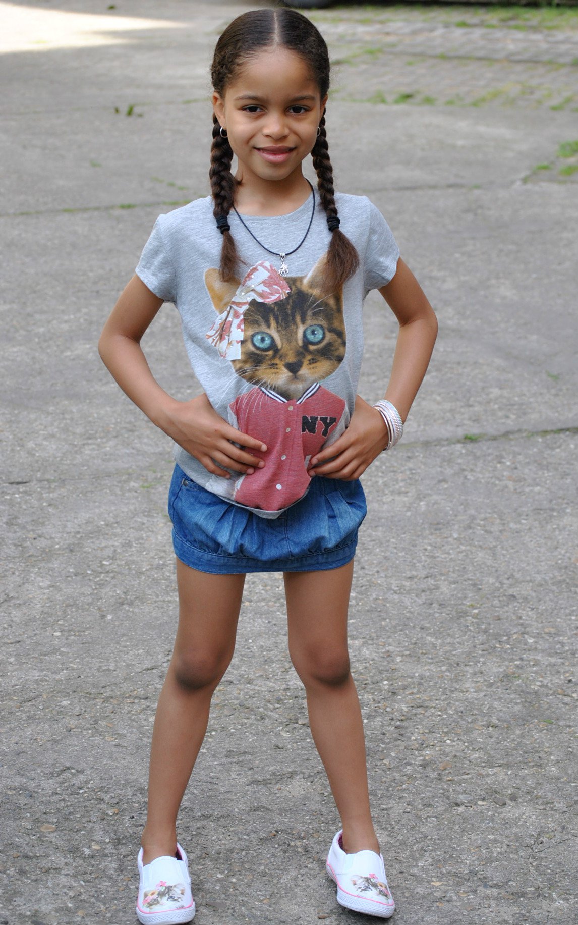 Mini Outfit - miu miújság? - Stylekids -  - casual outfit, cica, cicás poló, gyerekdivat, gyerekstílus, mini outfit, 