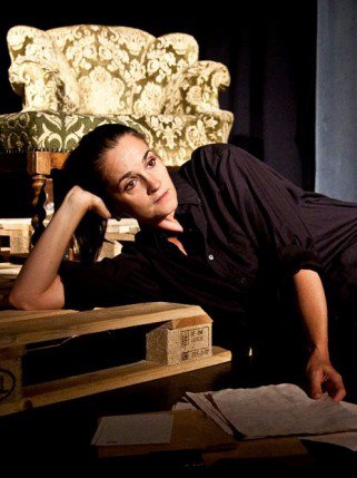 Nincs közöm a politikához - KERESD A NŐT  -  - rúzs és tükör, szentesi éva, 