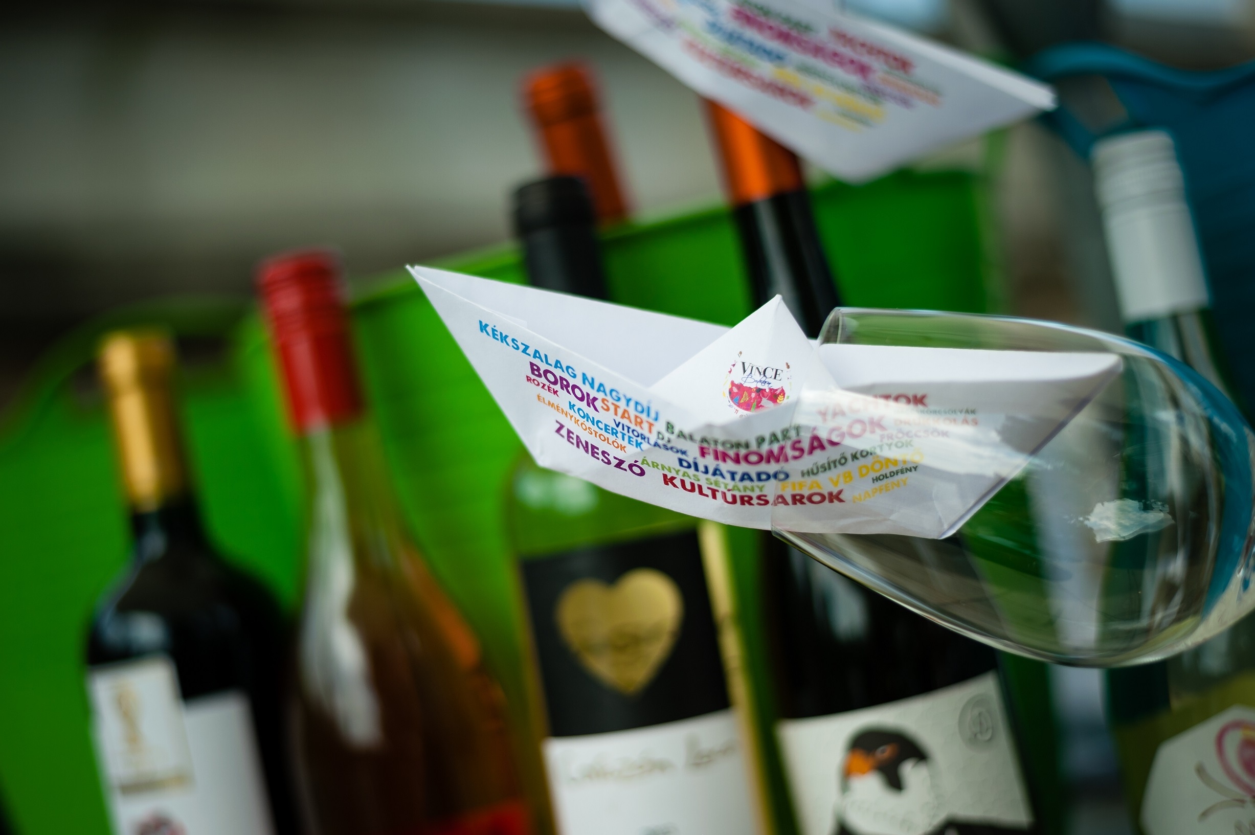 Egyre többen hajózzák be a bortengert -  -  - bor, vince, vince balaton, 