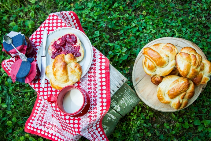 Bajnokok reggelije - STYLELIFE - Gasztronómia - briós, gasztronómia, meggylekvár, 