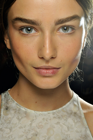 Az álcázás művészete - Smink  -  - alapozó, smink, tipp, 