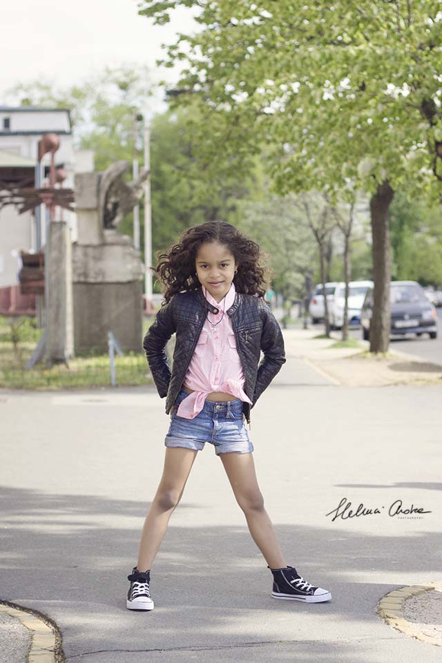 Mini Outfit - Bőrdzsekiben a városban - Stylekids -  - gyerekdivat, gyerekstílus, mini outfit, street style, 