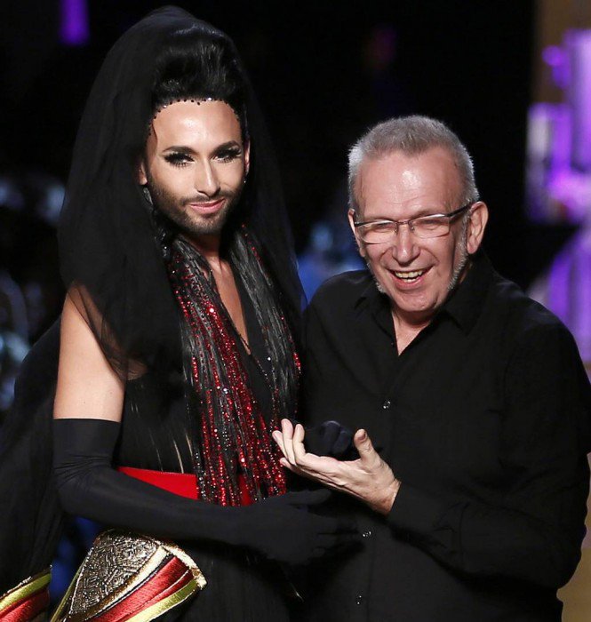 Conchita szupermodellek között a kifutón - DIVAT&STÍLUS - Stílusiskola - conchita, couture week, gaultier, haute couture, 