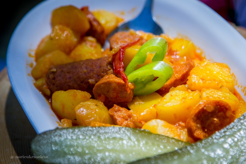 A kerti bogrács és a paprikás krumpli esete - STYLELIFE - Gasztronómia - gasztro, gregorits nori, 