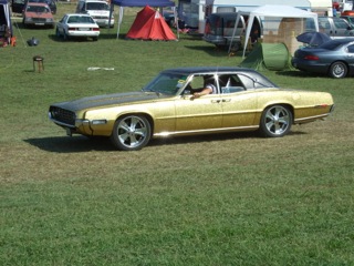 Rálépett a gázra a komáromi Amerikai Autós Találkozó! - Rendezvények -  - amerikai, autós találkozó, 