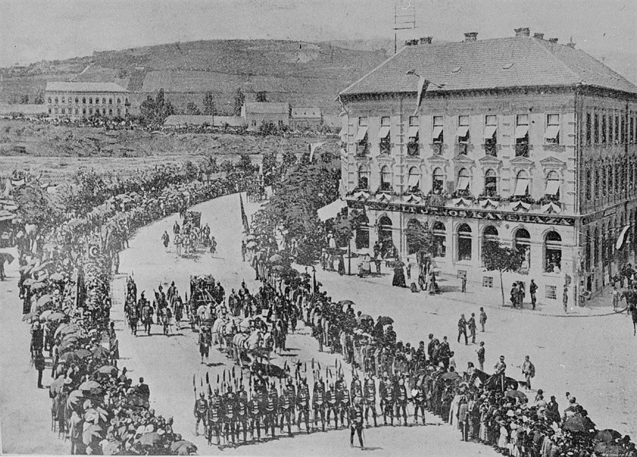 Kalef - Moszkva - Kalef! A Széll Kálmán tér száz éve - Fesztelen mindennapok -  - Budapest, Moszkva tér, Széll Kálmán tér, 