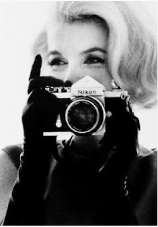 Gondolatok a selfie-ről - DIVAT&STÍLUS -  - divat, gardrób, kun gergely, selfie, szelfi, 