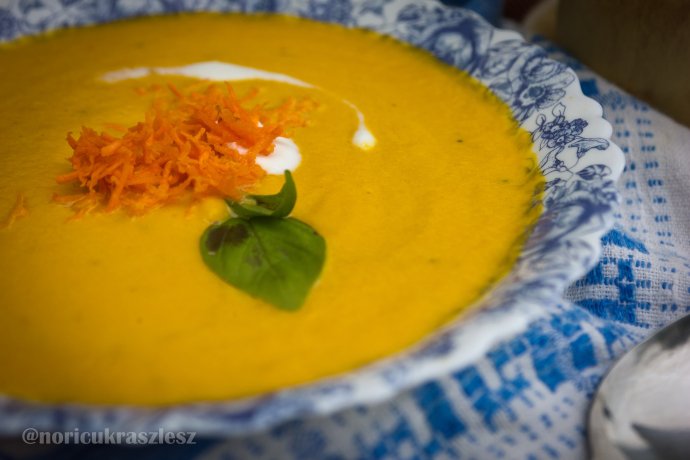 Kókusztejes-gyömbéres aranykrémleves - STYLELIFE - Gasztronómia - gasztronómia, kókuszon répaleves, 