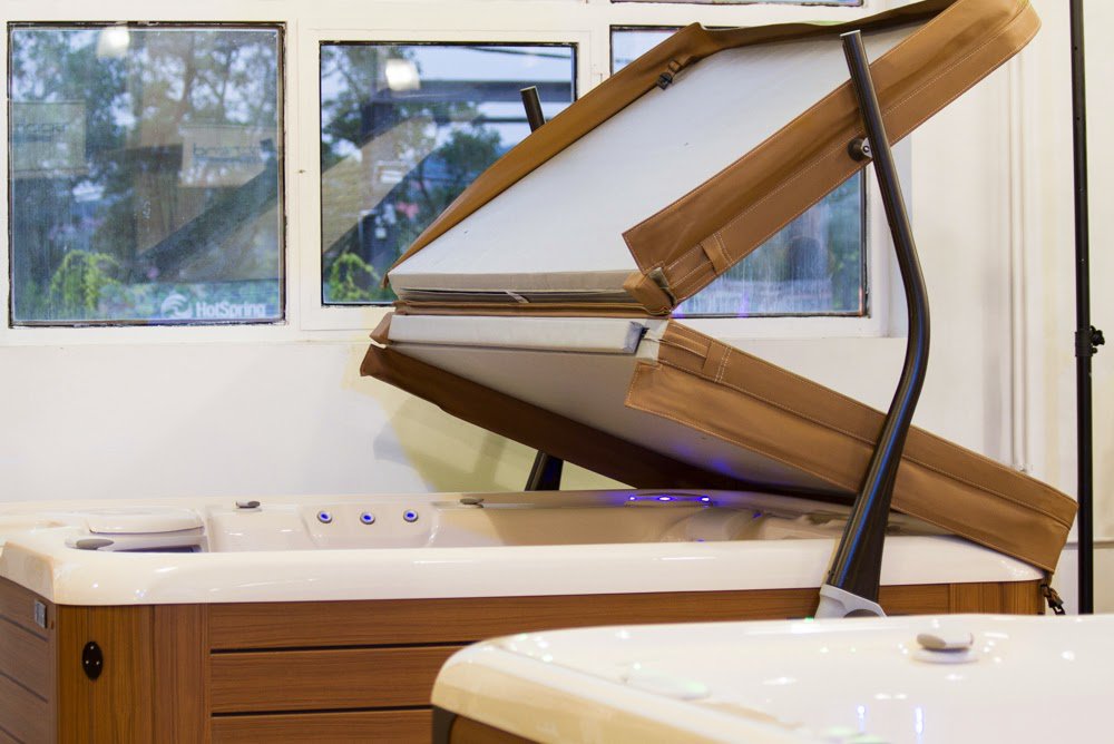 Több mint 50 jakuzzi egyetlen helyen - Rendezvények -  - expo, spa, 