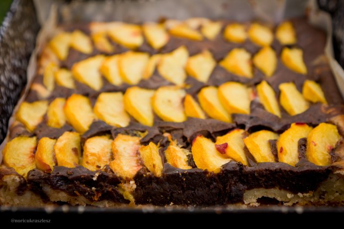 Márványos-barackos lepény - STYLELIFE - Gasztronómia - barackos lepény, gasztronómia, sütemény, 