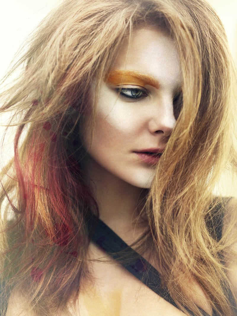 Mihalik Enikő színpompás arca - Hírek  -  - mihalik enikő, vogue, 