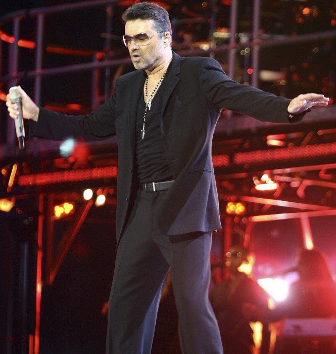 George Michael koncert: szimfónikus segédlettel - Fesztelen mindennapok -  - George Michael, program, zene, 