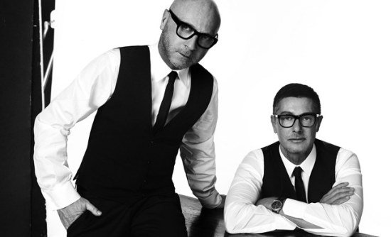 10 sokkoló botrány és tragédia a divat világából - DIVAT&STÍLUS - Fesztelen mindennapok - divatbotrányok, galliano, naomi campbell, versace, 