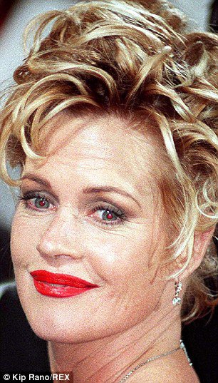 Zellweger új arca és sztárok legnagyobb transzformációi - STYLENEWS -  - hírességek, plasztika, renee zellweger, 