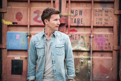 James Blunt október 27-i koncertjén Bogi lesz a nyitó fellépő! - Rendezvények -  - bogi, bogi feel so right, james blunt, koncert, 