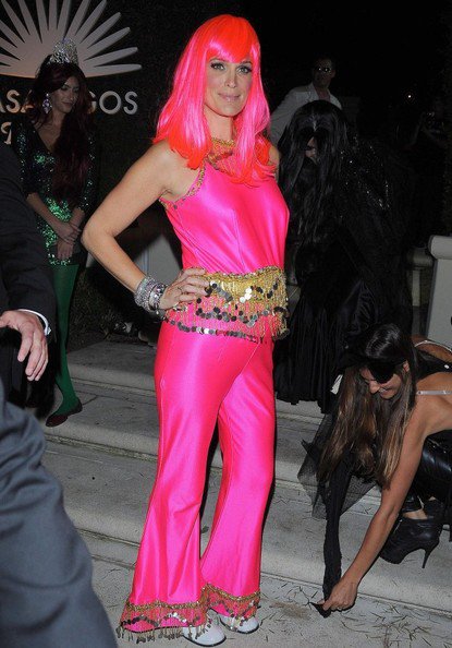 Hétfői gif challenge 11/03 - Halloween edition - DIVAT&STÍLUS - Celebrity - celebrity, gif challenge, molnár dorka, the sense, 