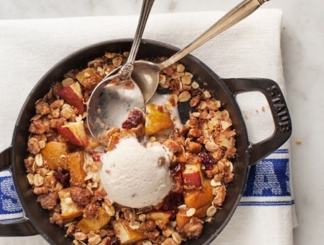 Téli diós-körtés ropogós - STYLELIFE - Gasztronómia - dió, egészség, gasztronómia, körte, zabpehely, 