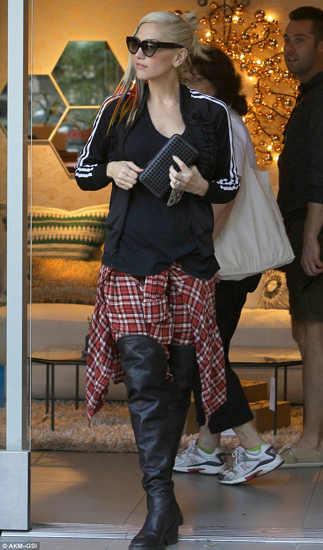 Hétfői gif challenge 12/08 - DIVAT&STÍLUS - Celebrity - gif challenge, molnár dorka, the sense, 