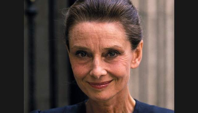 Miért nem fogadjuk el az öregséget? - SZÉPSÉG - Smink  - audrey hepburn, öregedés, priscilla presley, szépség, 