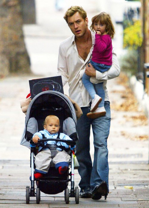 Tökéletes szerető, tökéletes apa - Stylekids -  - apa, apának lenni, apaság, egyedülálló apa, holiday, jude law, randi gyerekkel, szerető, 