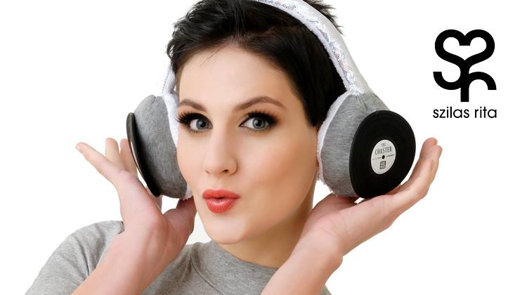 Hegyezzétek a fületeket - DIVAT&STÍLUS -  - fülmelegítő, szilas rita, 