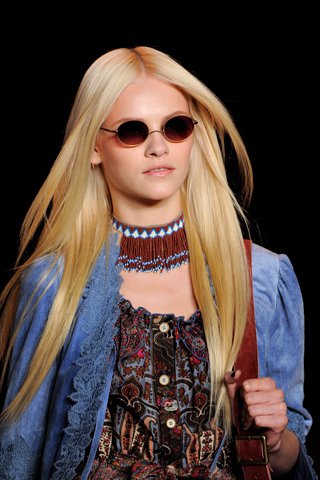 Virággyerekek az utcán - Stílusiskola -  - 70-es, farmer, hippi, tavasz, 