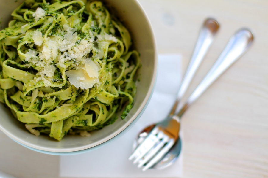 Spenótos mascarponés tagliatelle vacsorára - Gasztronómia -  - gasztronómia, jamie oliver, recept, spenótos mascarponés tagliatelle, 