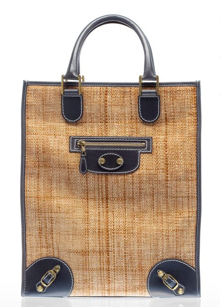 Táska? Balenciaga! - Hírek  -  - balenciaga, táska, 