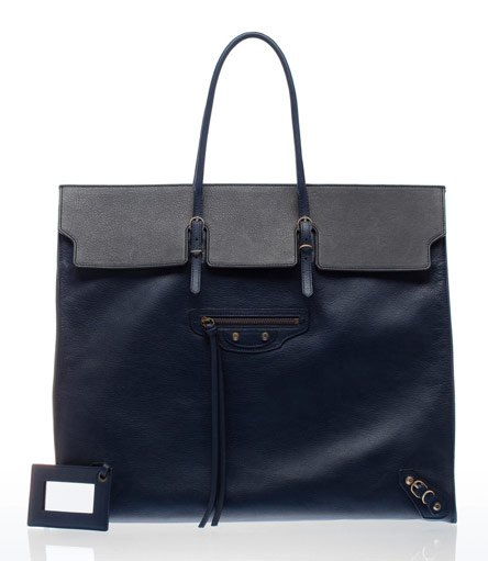 Táska? Balenciaga! - Hírek  -  - balenciaga, táska, 