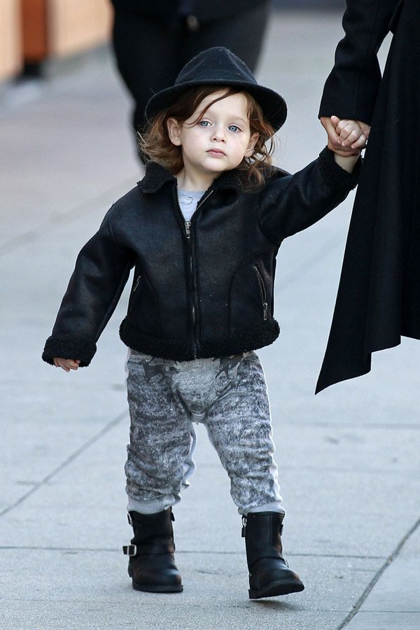 Apró stílusdiktátorok - gyerekek hihetetlen gardróbokkal - DIVAT&STÍLUS - Fesztelen mindennapok - divat, gyerekdivat, stílus, sztárbébik, 