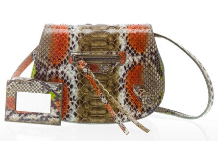 Táska? Balenciaga! - Hírek  -  - balenciaga, táska, 