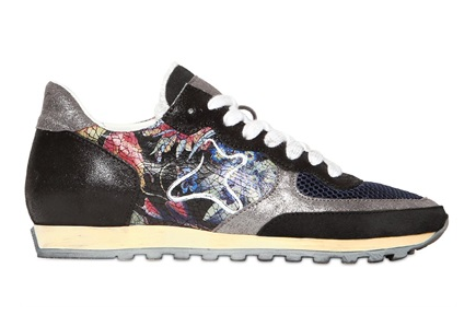 Bazár: Egyedi tornacipők tavaszra - DIVAT&STÍLUS - Stílusiskola - bazár, divat, stílus, tornacipő, 