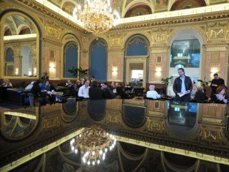 100 éves a Párisi Nagy Áruház - Stílusiskola -  - divat, divattörténet, kereskedelem, Párisi Nagy Áruház, 