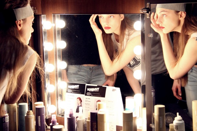 Fashion Week Budapest - Mit várjunk jövő őszre? - DIVAT&STÍLUS -  - áeron, anda, budapest, dori tomcsányi, fashion week, je suis belle, kata szegedi, nubu, tony&guy, use unused, 