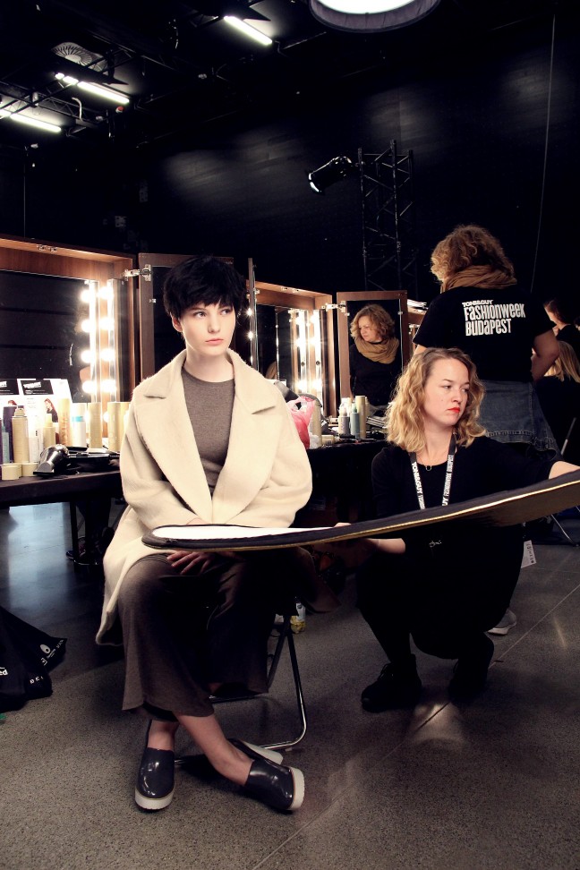 Fashion Week Budapest - Mit várjunk jövő őszre? - DIVAT&STÍLUS -  - áeron, anda, budapest, dori tomcsányi, fashion week, je suis belle, kata szegedi, nubu, tony&guy, use unused, 