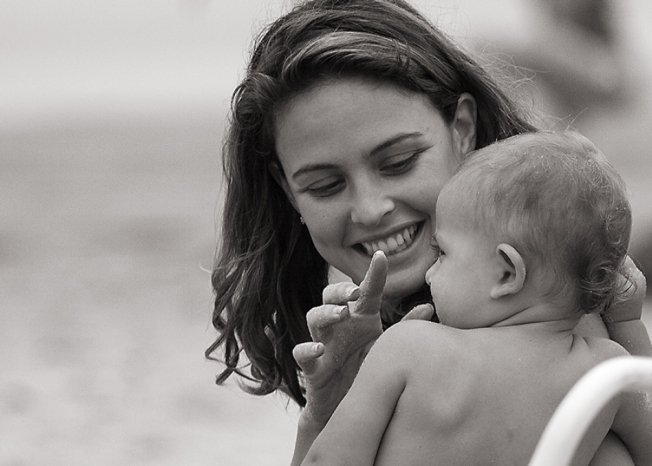 Ne múljon a világ dicsősége - KERESD A NŐT  - Lélekhangok - anyaság, lélekhangok, nők, szerelem, szerepek, túlélés, 