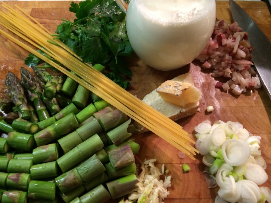 Szörényi Örs konyhája: A spárga - STYLELIFE - Gasztronómia - gasztronómia, leves, recept, spagetti, spárga, tavasz, 