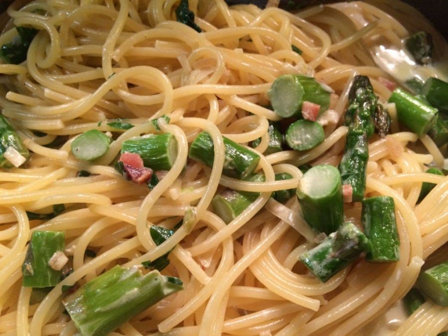 Szörényi Örs konyhája: A spárga - STYLELIFE - Gasztronómia - gasztronómia, leves, recept, spagetti, spárga, tavasz, 