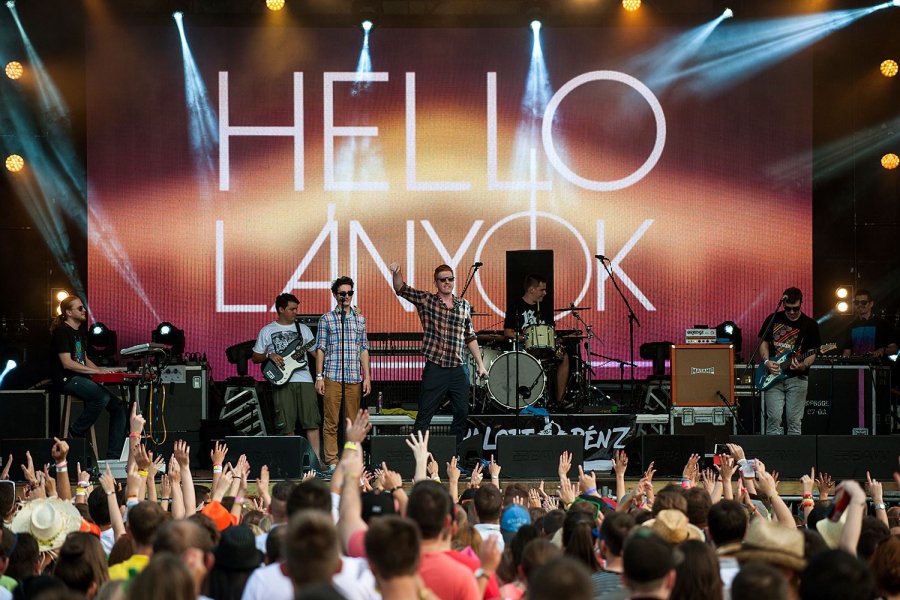 Fluor Tomiék csókos koncerttel készülnek az EFOTT-ra - STYLENEWS - Rendezvények - animal canibals, efott, fesztviál, fluor tomi, halott pénz, koncert, rendezvény, velence, wellhello, 