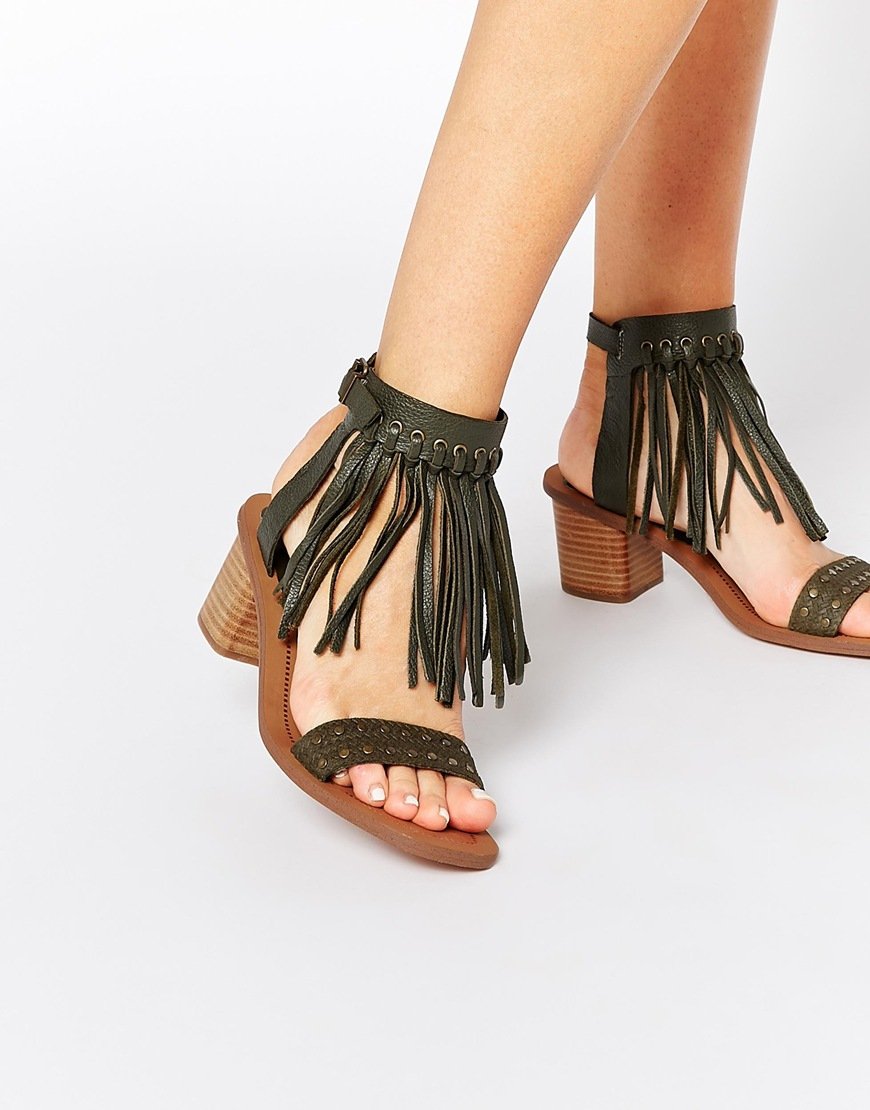 Bazár: Trendi és kényelmes szandálok nyárra - DIVAT&STÍLUS - Stílusiskola - bazár, divat, stílus, szandál, 