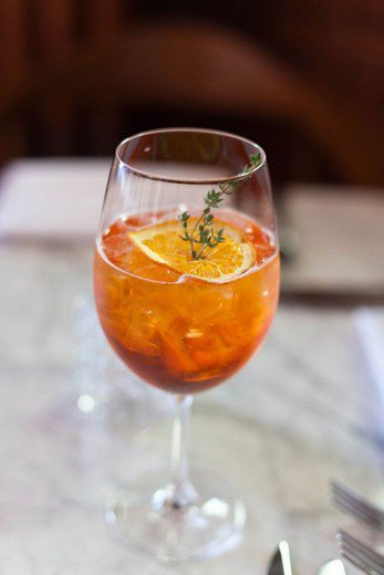 Koktélötletek az esküvődre: Éljenek a buborékok! - STYLELIFE - Esküvő - brideandco, esküvő, esküvői italok, koktél, pezsgő, 