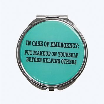 Bazár: 50 stílusos sminktükör - DIVAT&STÍLUS - Stílusiskola - bazár, smink, tükör, 