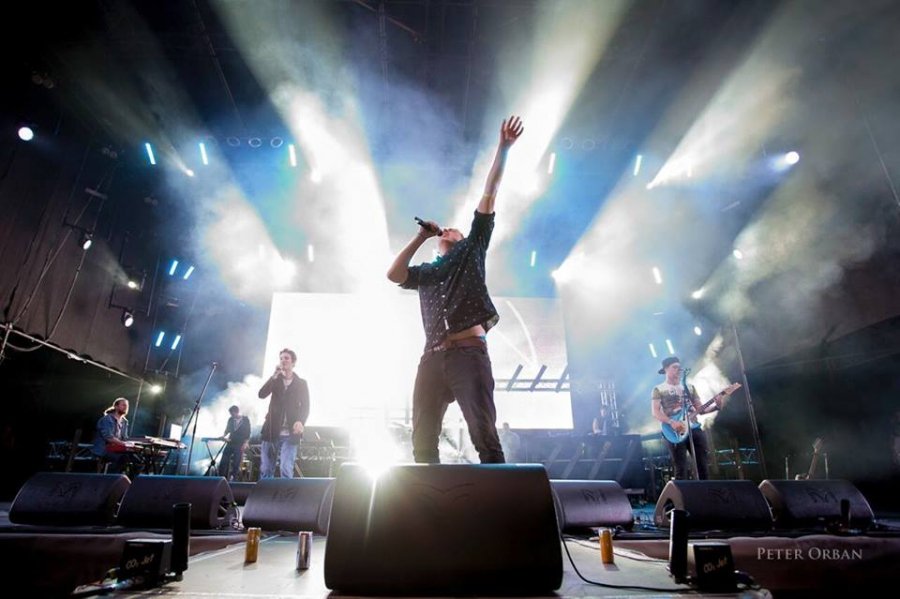 Leánykérés és teltház a Halott Pénz turnézáróján - STYLENEWS - Rendezvények - brains, budapest park, felcser máté, halott pénz, koncert, papp szabi, 