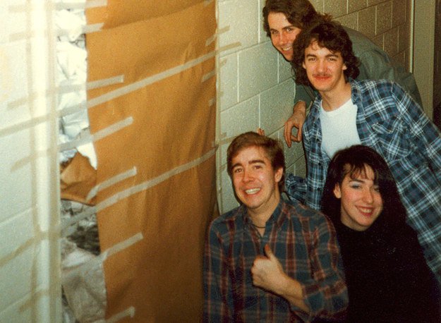 Ilyen volt a kollégiumi élet a 80-as években - KERESD A NŐT  - Lélekhangok - 80-as évek, fiatalok, kollégiumi élet, retro, 